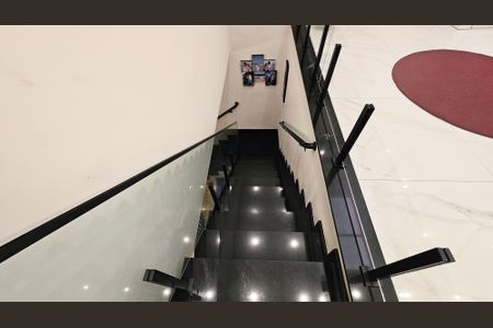 Casa de condomínio para alugar com 259m², 4 quartos e 3 vagas