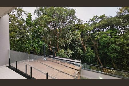 Casa de condomínio para alugar com 259m², 4 quartos e 3 vagas