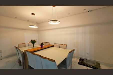 Casa de condomínio para alugar com 259m², 4 quartos e 3 vagas