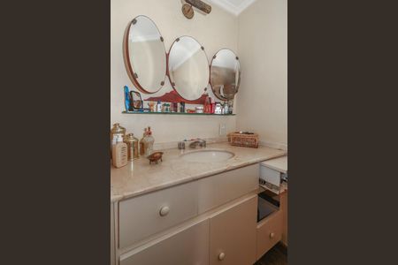 Banheiro da Suíte de apartamento à venda com 3 quartos, 138m² em Petrópolis, Porto Alegre