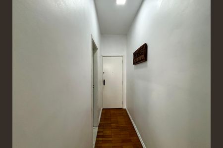 Apartamento à venda com 106m², 3 quartos e 1 vaga Apartamento à venda com 106m², 3 quartos e 1 vagaSala - corredor de entrada