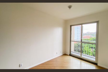 Apartamento para alugar com 50m², 2 quartos e 1 vagaSala