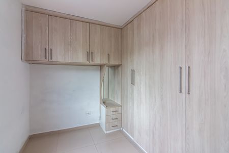 Quarto 2 de apartamento para alugar com 2 quartos, 46m² em São Pedro, Osasco