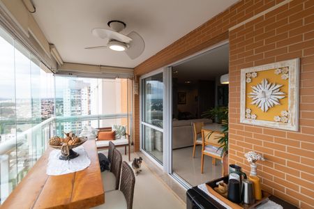 Apartamento para alugar com 128m², 3 quartos e 3 vagasSacada