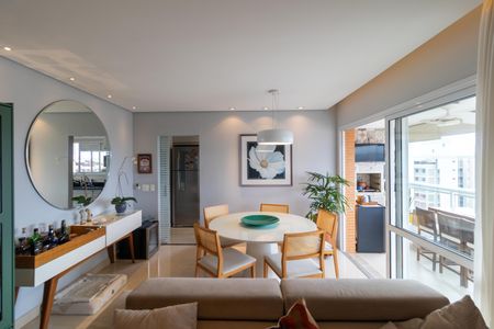 Apartamento para alugar com 128m², 3 quartos e 3 vagasSalas