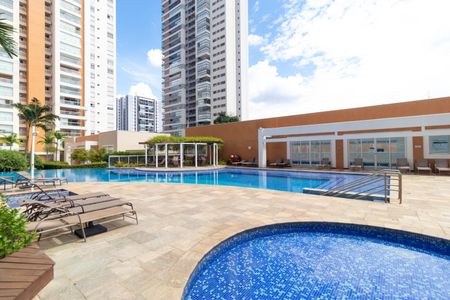 Apartamento para alugar com 128m², 3 quartos e 3 vagasÁrea comum - Piscina