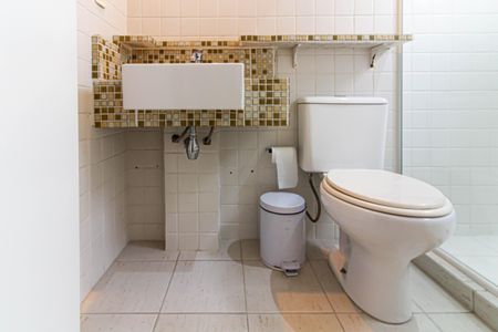 Apartamento para alugar com 32m², 1 quarto e sem vagaBanheiro da Suíte