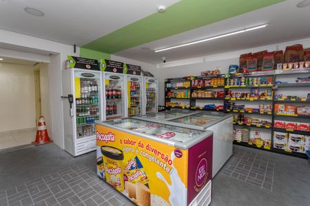 Apartamento para alugar com 44m², 2 quartos e 1 vagaMinimercado 