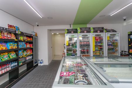 Apartamento para alugar com 44m², 2 quartos e 1 vagaMinimercado 