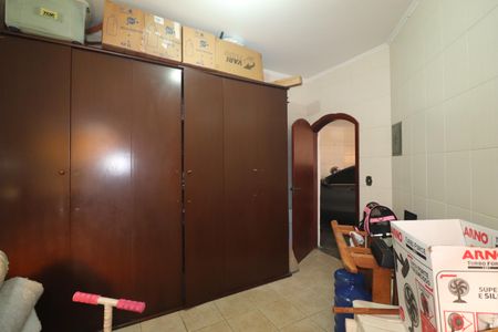 Casa à venda com 380m², 3 quartos e 7 vagasDepósito garagem 