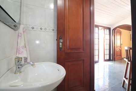 Casa à venda com 380m², 3 quartos e 7 vagasMezanino - Banheiro