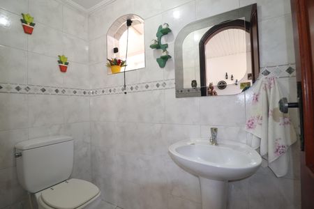 Casa à venda com 380m², 3 quartos e 7 vagasMezanino - Banheiro 