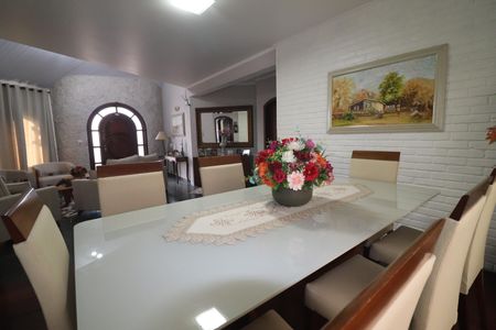 Casa à venda com 380m², 3 quartos e 7 vagasSala de jantar