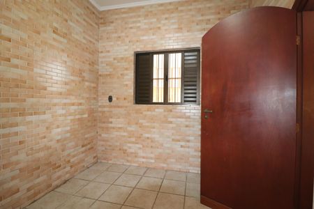 Casa à venda com 380m², 3 quartos e 7 vagasQuarto de Serviço