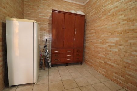 Casa à venda com 380m², 3 quartos e 7 vagasQuarto de Serviço