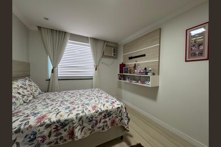 Apartamento à venda com 270m², 3 quartos e 2 vagas Apartamento à venda com 270m², 3 quartos e 2 vagasQuarto 2