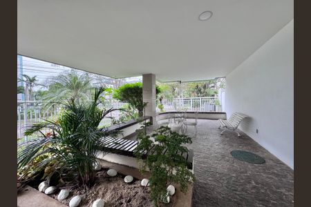 Apartamento à venda com 270m², 3 quartos e 2 vagas Apartamento à venda com 270m², 3 quartos e 2 vagasÁrea comum