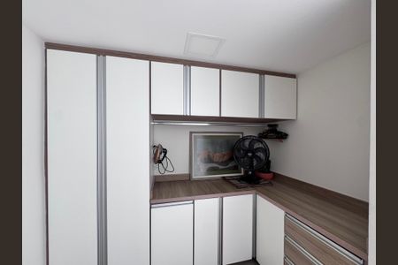 Apartamento à venda com 270m², 3 quartos e 2 vagas Apartamento à venda com 270m², 3 quartos e 2 vagasÁrea de Serviço