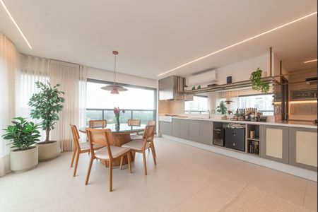 Sala de apartamento à venda com 3 quartos, 131m² em Campo Belo, São Paulo