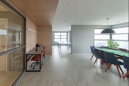 Apartamento à venda com 131m², 3 quartos e 2 vagas Apartamento à venda com 131m², 3 quartos e 2 vagasArea Comum