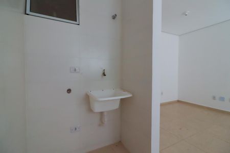 Sala/Cozinha e Área de Serviço de apartamento à venda com 2 quartos, 45m² em Vila Nhocuné, São Paulo