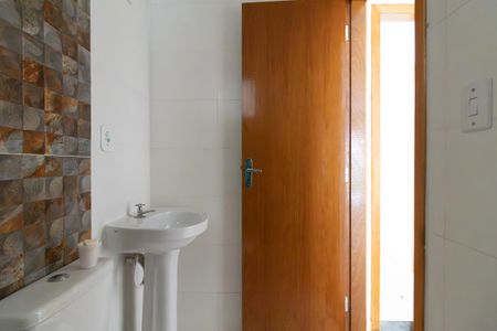 Apartamento à venda com 45m², 2 quartos e sem vaga Apartamento à venda com 45m², 2 quartos e sem vagaBanheiro
