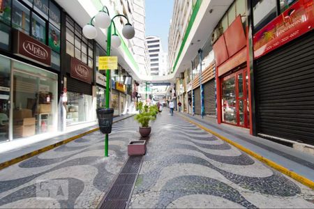 Apartamento à venda com 44m², 1 quarto e sem vagaÁrea comum - Galeria