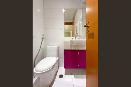 Apartamento à venda com 132m², 3 quartos e 3 vagasBanheiro da Suíte 2