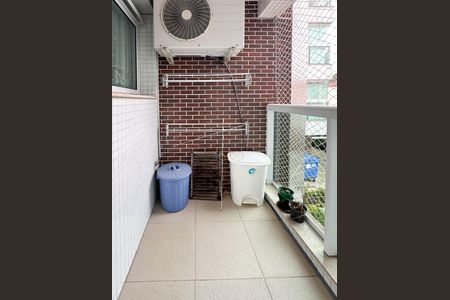 Apartamento à venda com 132m², 3 quartos e 3 vagasSacada de Serviço 