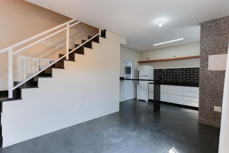 Casa de condomínio à venda com 89m², 2 quartos e 1 vaga Casa de condomínio à venda com 89m², 2 quartos e 1 vagaSala