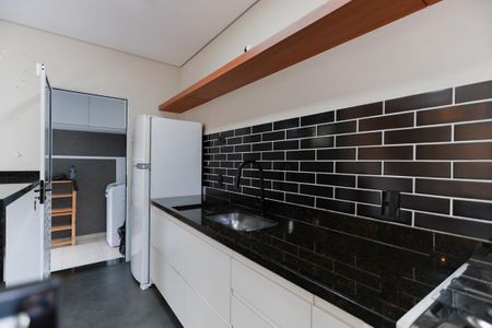 Casa de condomínio à venda com 89m², 2 quartos e 1 vaga Casa de condomínio à venda com 89m², 2 quartos e 1 vagaCozinha