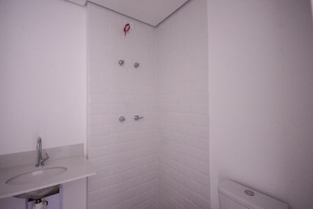 Apartamento à venda com 35m², 2 quartos e 1 vaga Apartamento à venda com 35m², 2 quartos e 1 vagaBanheiro