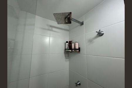 Apartamento à venda com 49m², 1 quarto e 1 vagaChuveiro