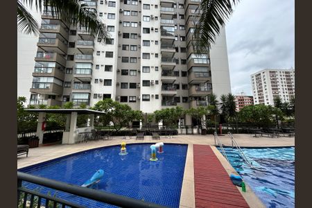 Apartamento à venda com 49m², 1 quarto e 1 vagaÁrea comum - Piscina