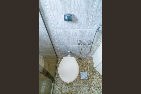 Apartamento para alugar com 200m², 3 quartos e 2 vagas Apartamento para alugar com 200m², 3 quartos e 2 vagasBanheiro 2