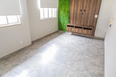 Apartamento para alugar com 200m², 3 quartos e 2 vagas Apartamento para alugar com 200m², 3 quartos e 2 vagasSala de TV