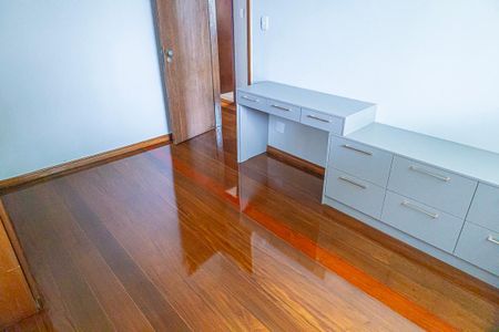 Apartamento para alugar com 200m², 3 quartos e 2 vagas Apartamento para alugar com 200m², 3 quartos e 2 vagasQuarto 2