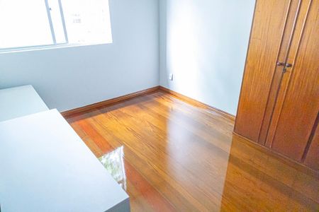 Apartamento para alugar com 200m², 3 quartos e 2 vagas Apartamento para alugar com 200m², 3 quartos e 2 vagasQuarto 2