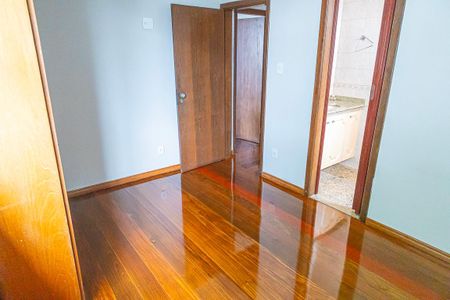 Apartamento para alugar com 200m², 3 quartos e 2 vagas Apartamento para alugar com 200m², 3 quartos e 2 vagasQuarto 1/ suite