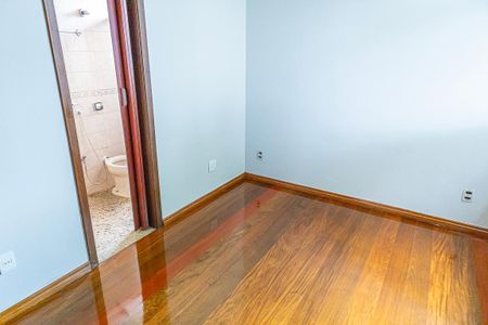 Apartamento para alugar com 200m², 3 quartos e 2 vagas Apartamento para alugar com 200m², 3 quartos e 2 vagasQuarto 1/ suite