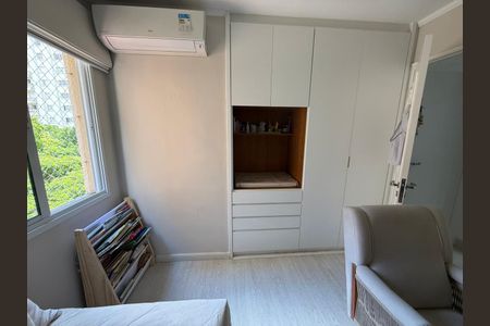 Quarto de apartamento à venda com 2 quartos, 109m² em Moema, São Paulo
