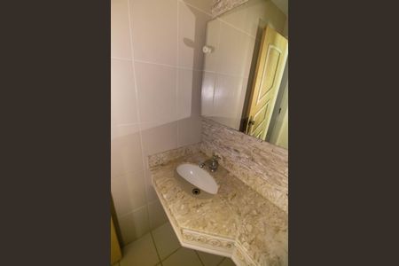 Casa de condomínio para alugar com 200m², 5 quartos e 4 vagas Casa de condomínio para alugar com 200m², 5 quartos e 4 vagasLavabo