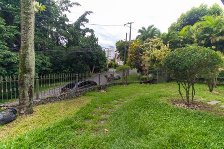 Vista da Sala de casa de condomínio para alugar com 5 quartos, 200m² em Maria Paula, Niterói