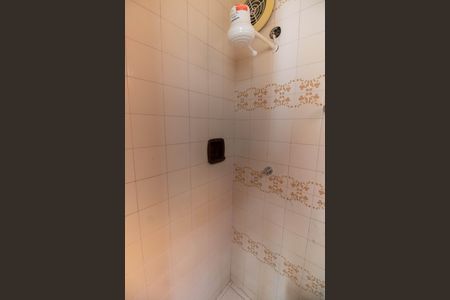 Casa de condomínio para alugar com 200m², 5 quartos e 4 vagas Casa de condomínio para alugar com 200m², 5 quartos e 4 vagasBanheiro de serviço