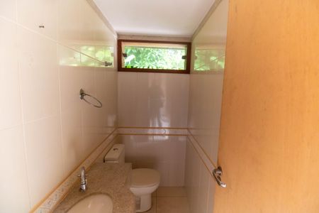 Casa de condomínio para alugar com 200m², 5 quartos e 4 vagas Casa de condomínio para alugar com 200m², 5 quartos e 4 vagasLavabo