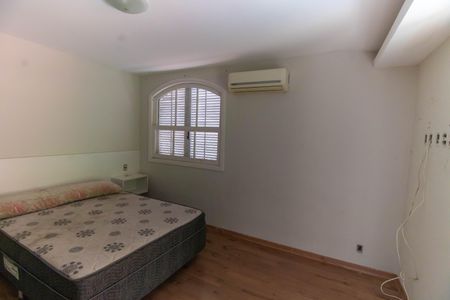 Casa de condomínio para alugar com 200m², 5 quartos e 4 vagas Casa de condomínio para alugar com 200m², 5 quartos e 4 vagasSuíte 2