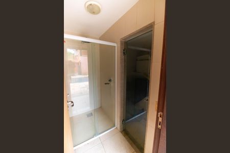 Casa de condomínio para alugar com 200m², 5 quartos e 4 vagas Casa de condomínio para alugar com 200m², 5 quartos e 4 vagasSauna