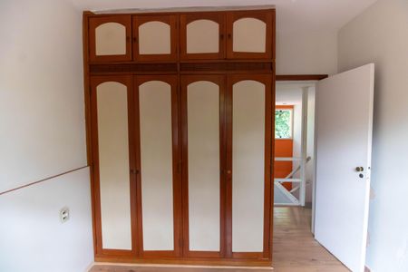 Casa de condomínio para alugar com 200m², 5 quartos e 4 vagas Casa de condomínio para alugar com 200m², 5 quartos e 4 vagasQuarto 2