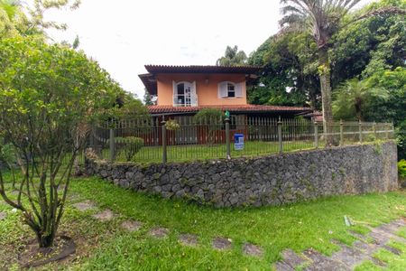 Casa de condomínio para alugar com 200m², 5 quartos e 4 vagas Casa de condomínio para alugar com 200m², 5 quartos e 4 vagasPlaquinha