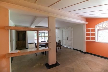 Casa de condomínio para alugar com 200m², 5 quartos e 4 vagas Casa de condomínio para alugar com 200m², 5 quartos e 4 vagasSala